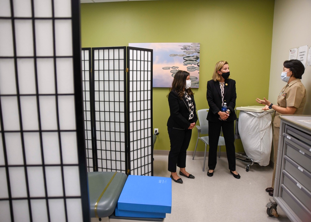 Assistant Commandant of the Marine Corps's Spouse tours NMCCL