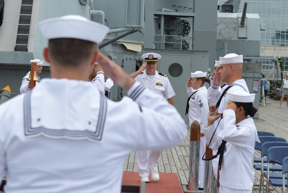 Naval Museum hosts a retirement ceremony