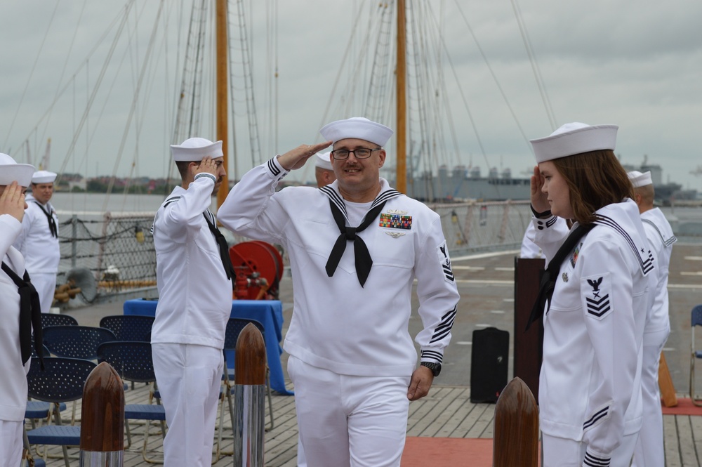Naval Museum hosts a retirement ceremony