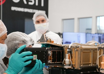 Gunsmoke launches from Mojave Desert, deploys from ISS