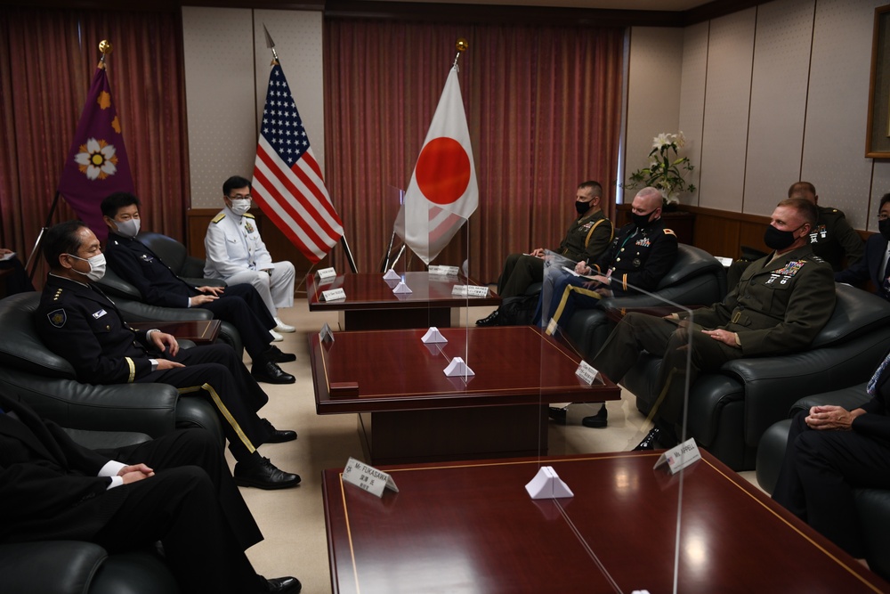 MARFORPAC Commander visits Japan