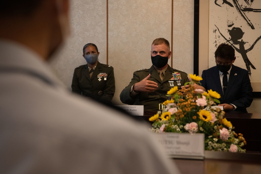 MARFORPAC Commander visits Japan