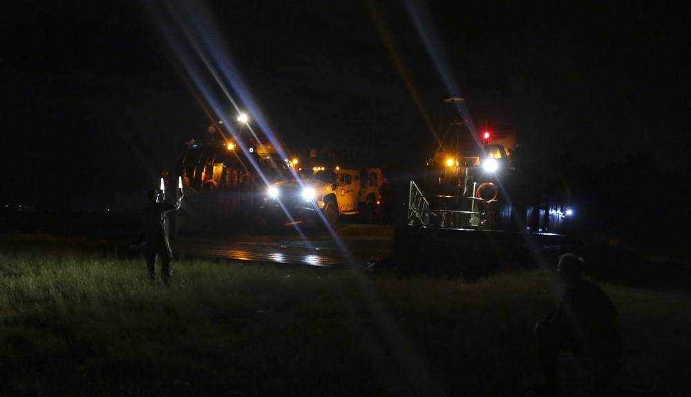 Light Armored Reconnaissance Night Raid