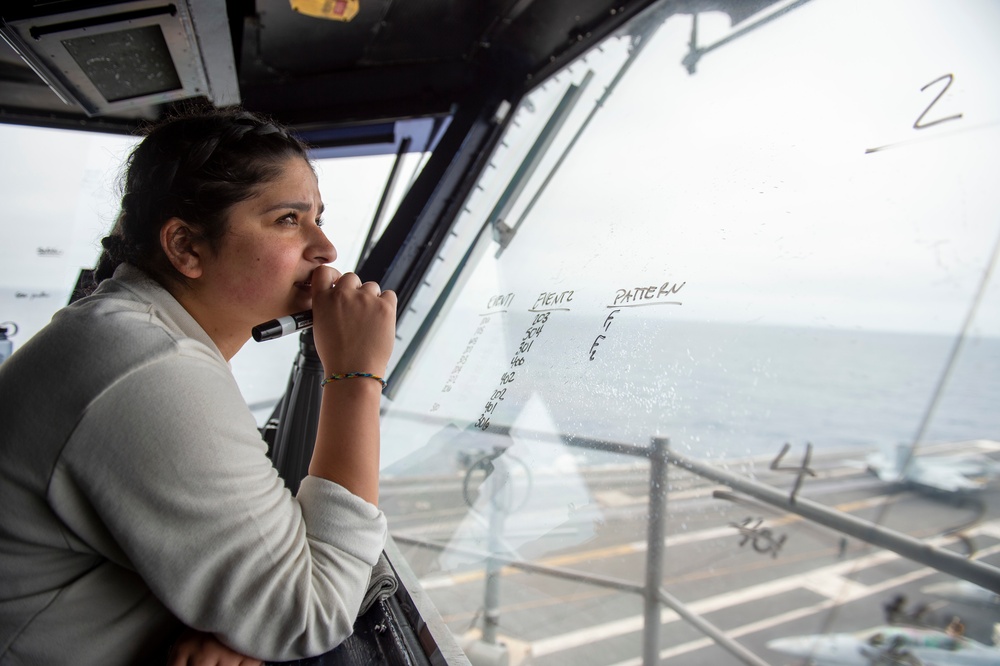 USS Carl Vinson (CVN 70) Conducts Flight Operations