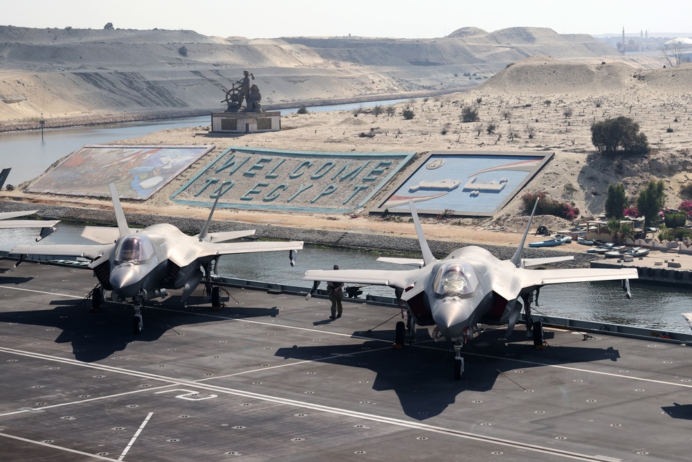 CSG-21 Transits the Suez Canal