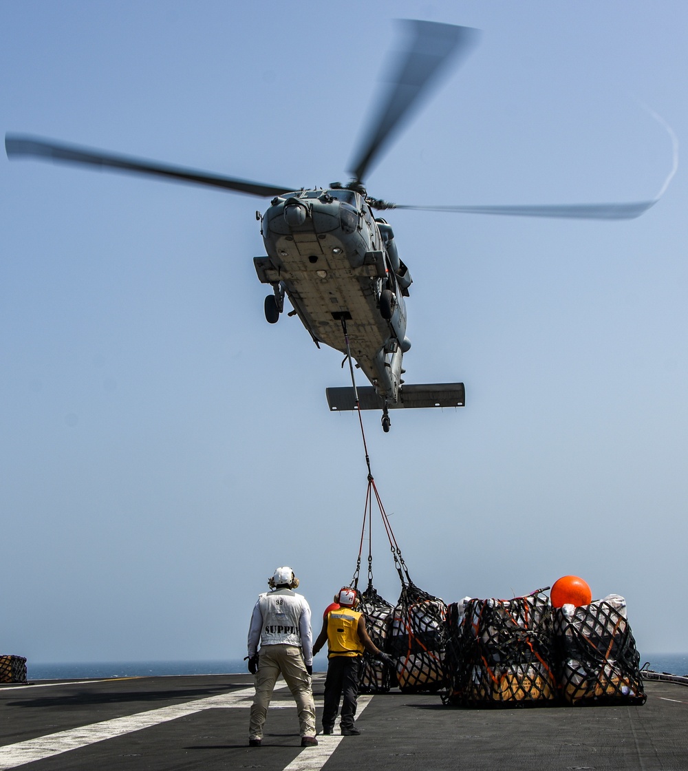 USS Ronald Reagan (CVN 76) Vertical Replenishment
