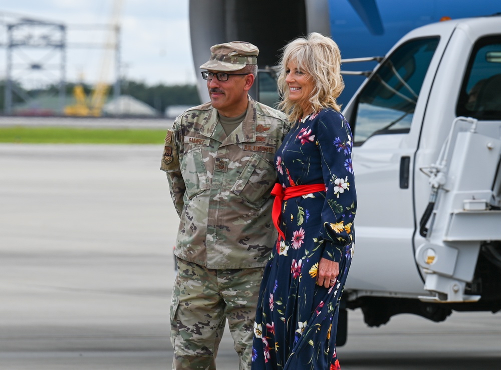 165th AW greets FLOTUS Jill Biden upon arrival to Savannah