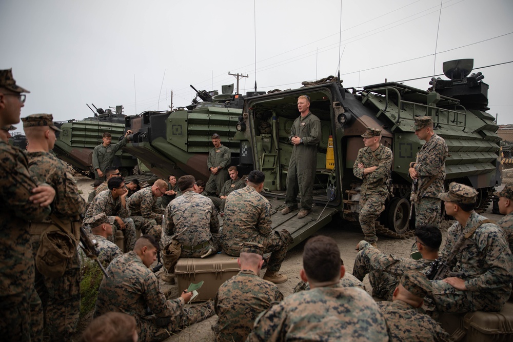 Hitting the surf | Marines with 1st Bn., 5th Marines conduct water operations