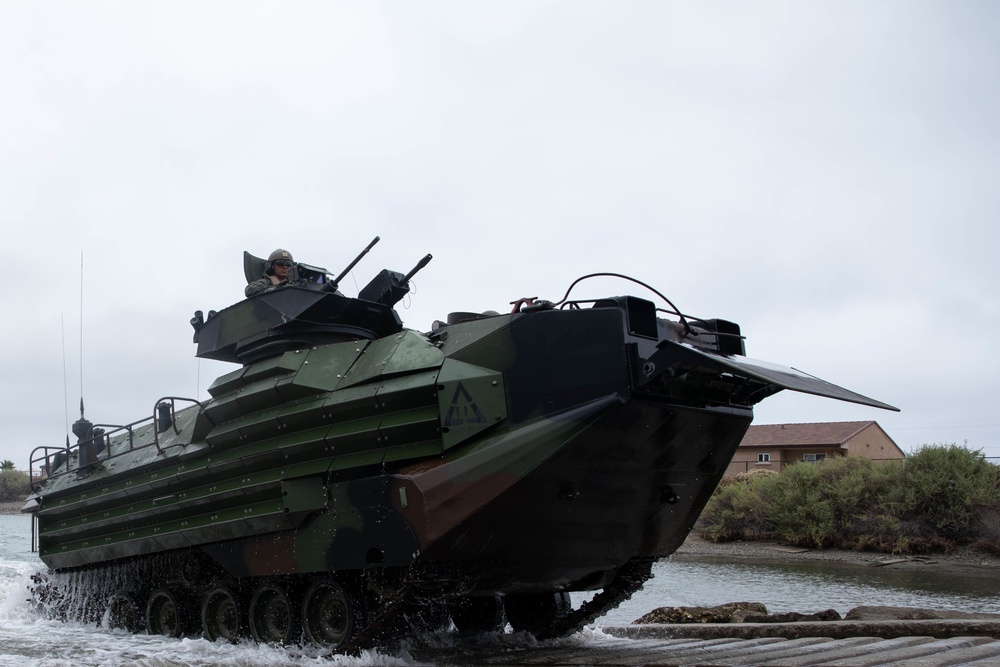 Hitting the surf | Marines with 1st Bn., 5th Marines conduct water operations