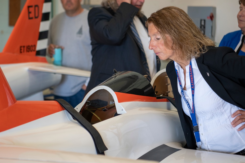 AF Chief Scientist Visits AFTC