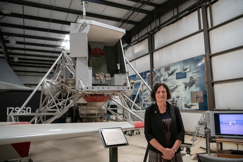 AF Chief Scientist Visits AFTC
