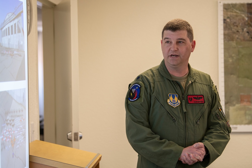 AF Chief Scientist Visits AFTC