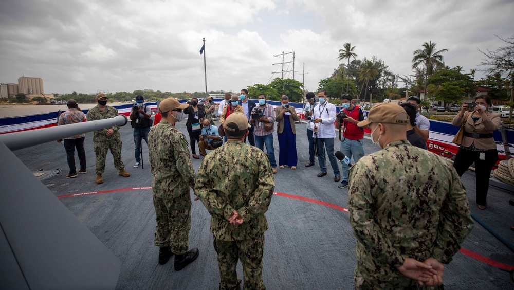 Dominican Republic Media Outlets Tour USS Billings