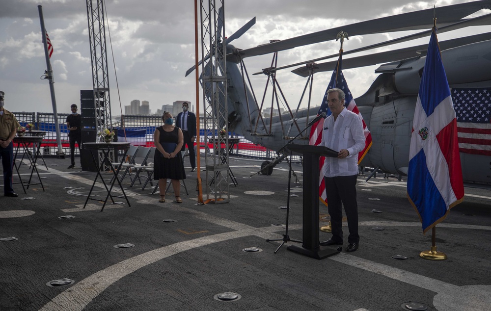 President of the Dominican Republic Gives Remarks During a Reception Aboard USS Billings