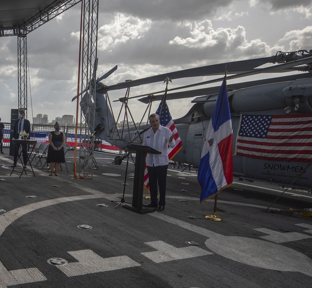 President of the Dominican Republic Gives Remarks During a Reception Aboard USS Billings