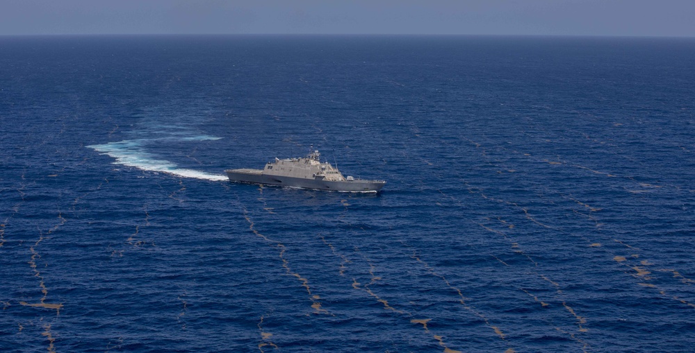 USS Billings Transits the Caribbean Sea