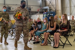 435th AGOW, 435th AEW welcome new commander