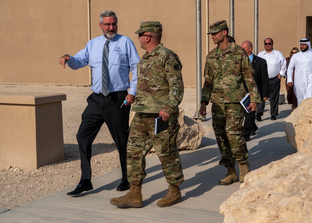 Indiana Gov. Eric Holcomb visits AUAB