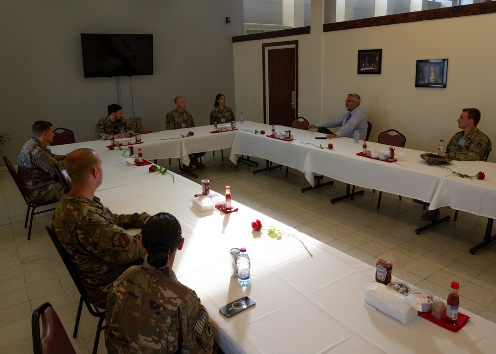 Indiana Gov. Eric Holcomb visits AUAB