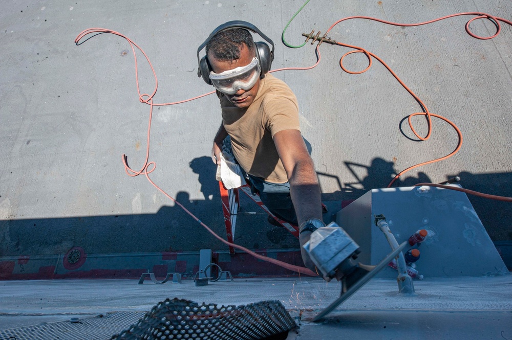 Ship Maintenance USS New Orleans July 2021