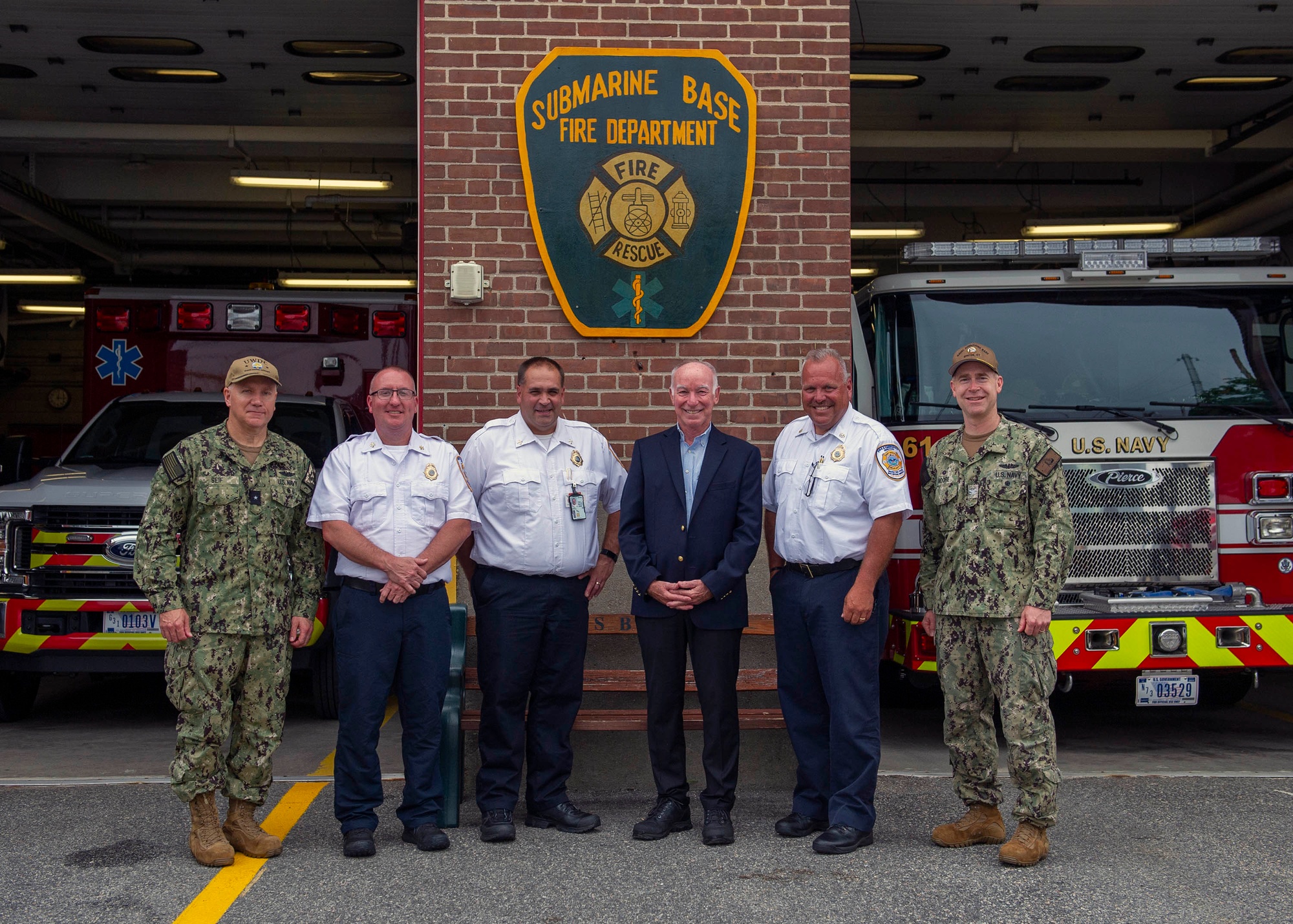 DVIDS - Images - Representative Joe Courtney Visits SUBASE New London  [Image 7 of 11]