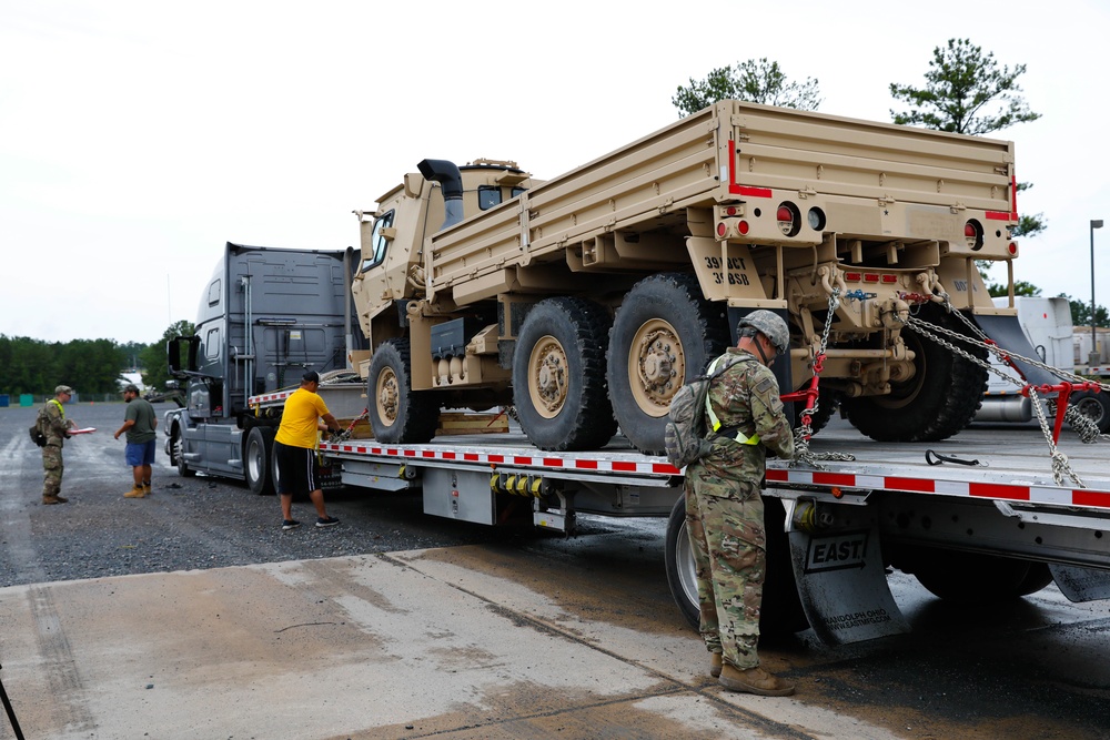 Arkansas Army National Guardsmen perform line haul operations at JRTC