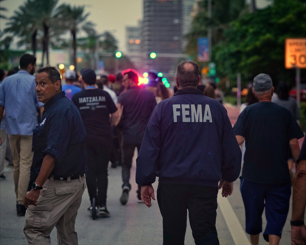 FEMA officials join locals in honoring Surfside victims