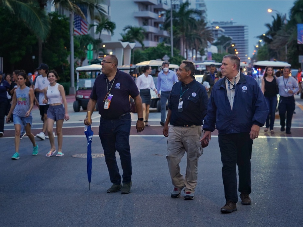 FEMA officials join locals in honoring Surfside victims