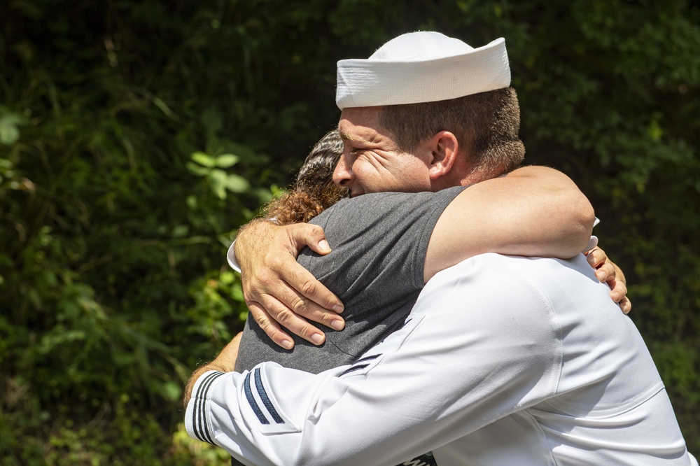 USS Laboon Returns From Deployment