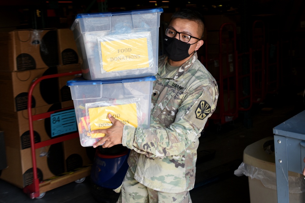 AZNG soldier makes the rounds with food bank
