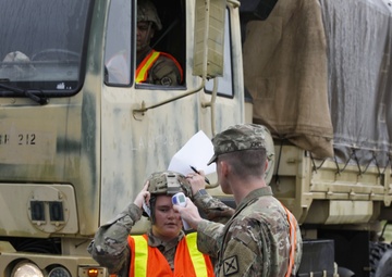 Arkansas National Guardsmen in-process Soldiers at Fort Polk