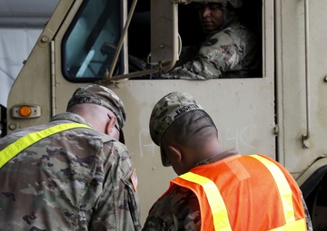 Arkansas National Guardsmen in-process Soldiers at Fort Polk