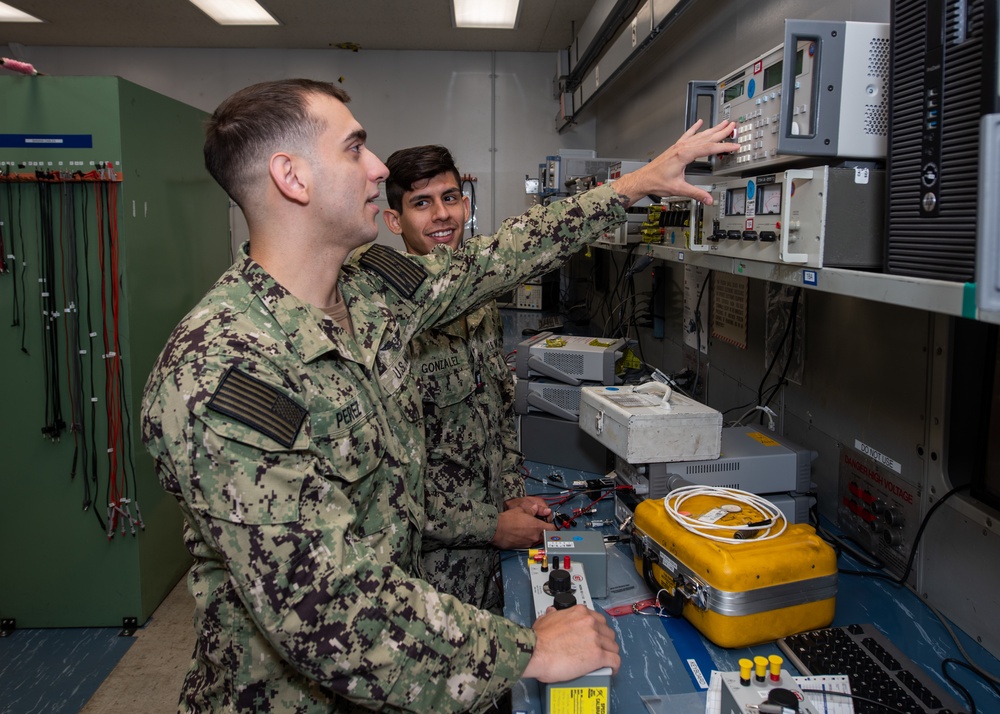 Naval Air Facility Japan, Aircraft Intermediate Maintenance Detachment Atsugi daily maintenance