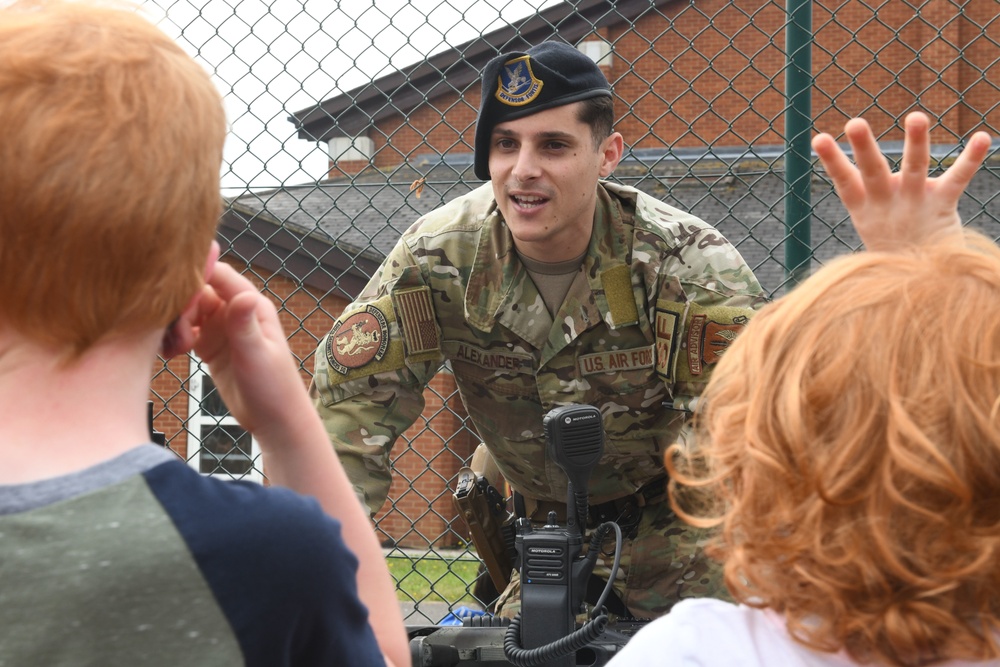 Junior Police Course teaches RAF Mildenhall children