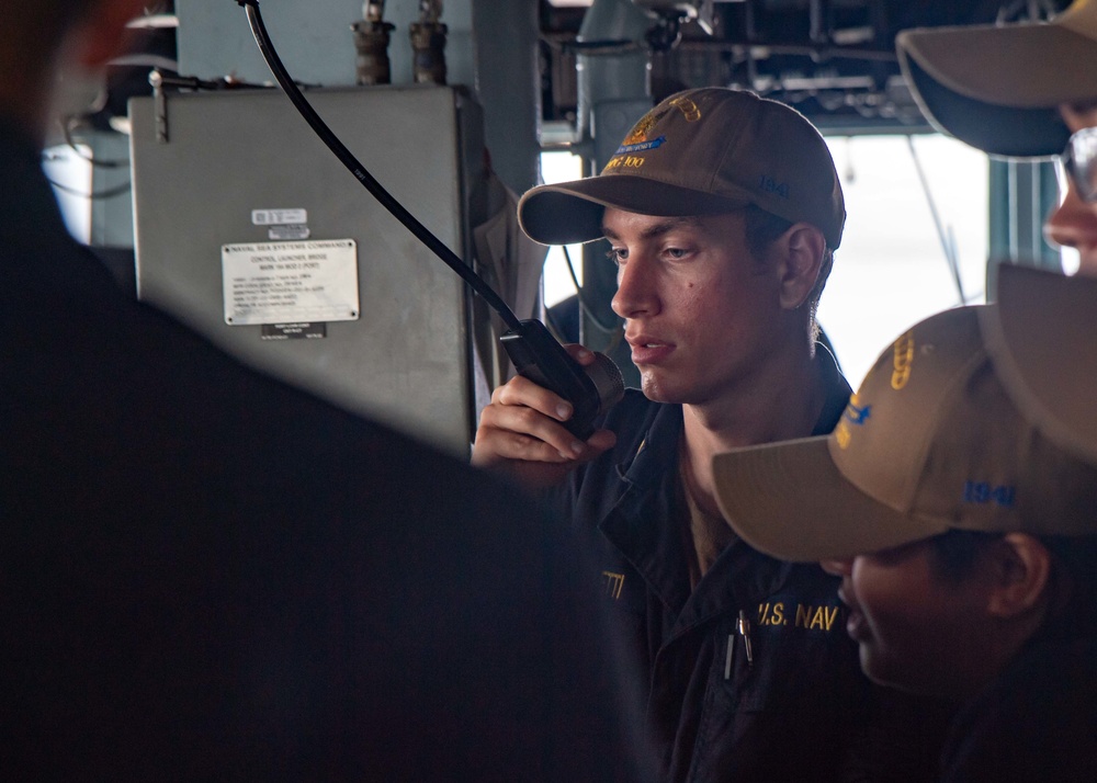 USS Kidd Conducts Replenishment-at-Sea