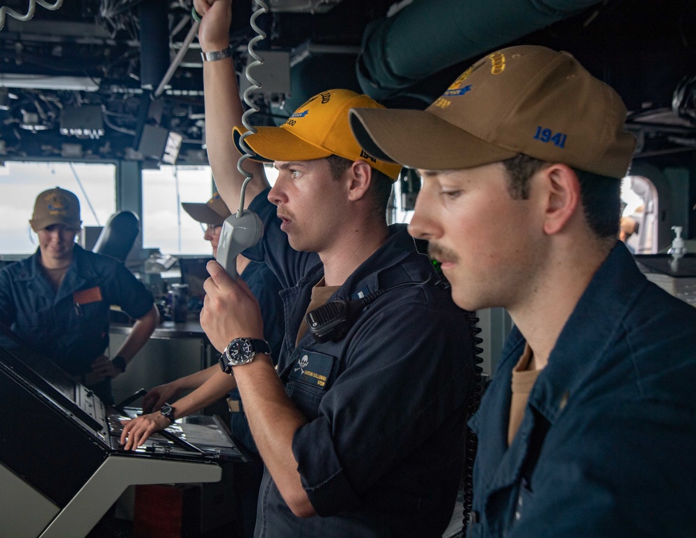 USS Kidd Conducts Replenishment-at-Sea