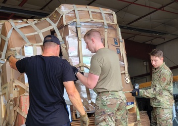 109th Airlift Wing training Air Reserve Airmen