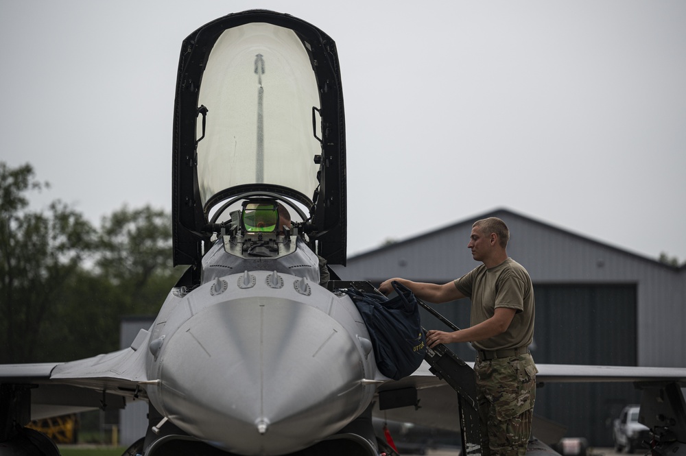 GIDE 3/ADE 5: F-16s Take Flight