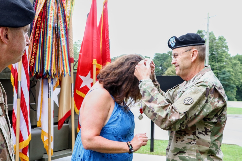 Dvids Images Lt Gen Terry R Ferrell Presents Outgoing 1st Tsc Commanding General Award