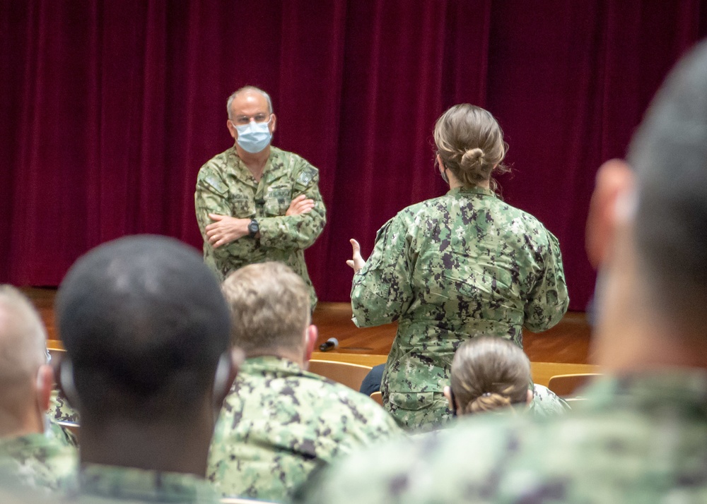 Navy Surgeon General Visits NMRTC San Diego