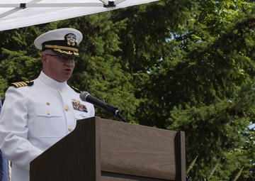 Commander, Submarine Squadron 19 Conducts Change of Command