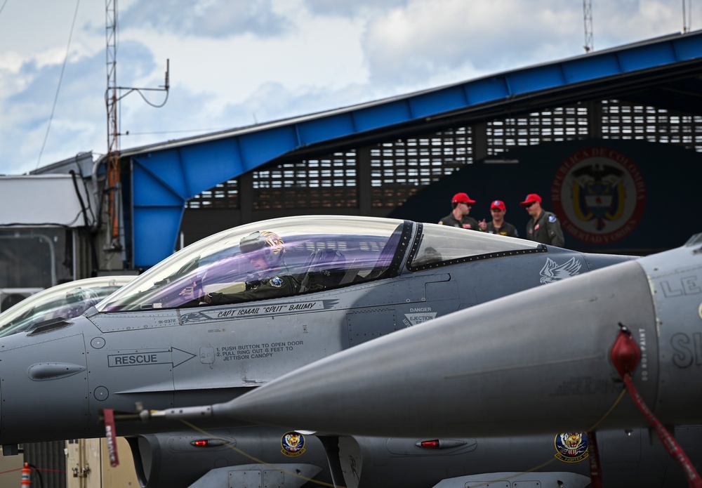 U.S. and Colombian Air Force aircraft take off during Exercise Relampago VI