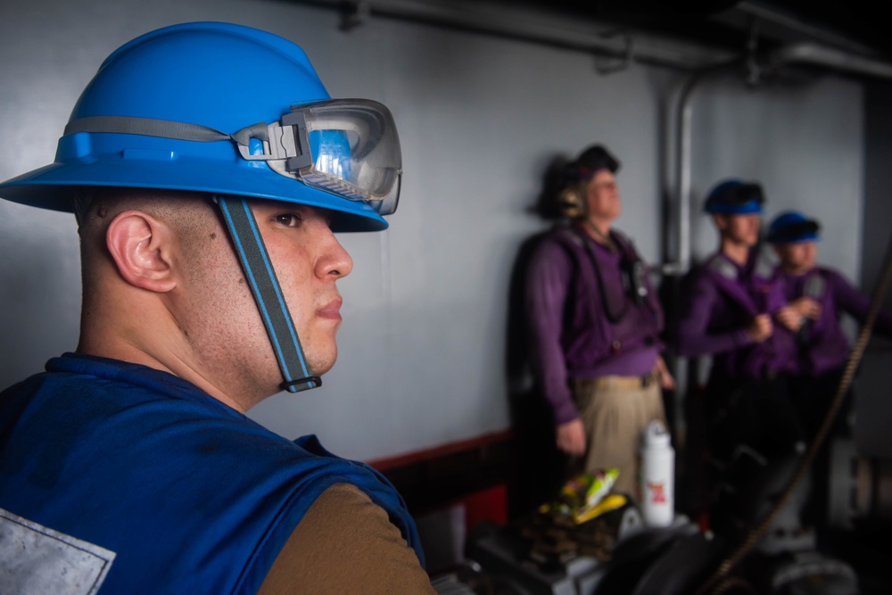 USS Ronald Reagan (CVN 76) Fueling-at-Sea