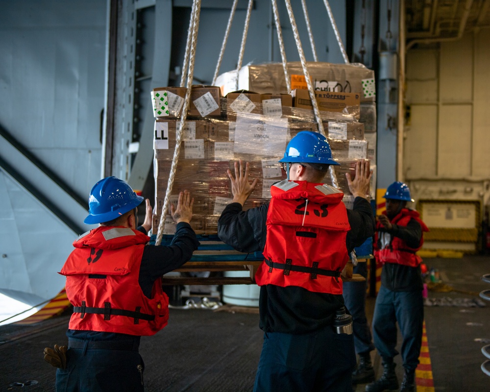 USS Carl Vinson (CVN 70) Conducts Replenishment-at-Sea