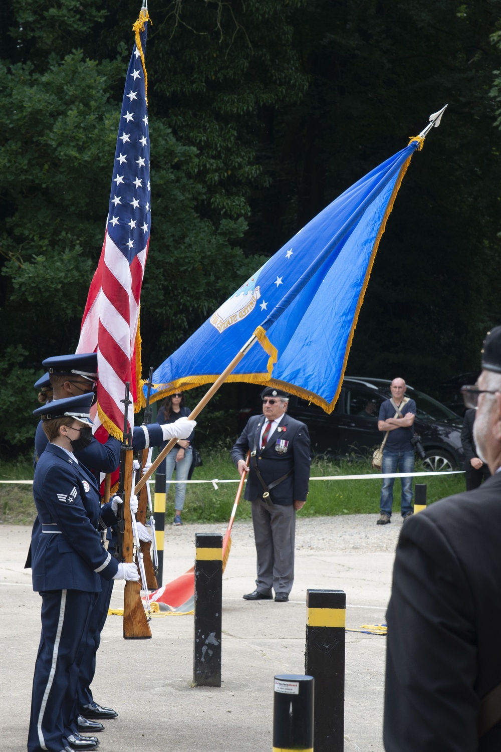 Honor Guard support during the Desert Rat memorial ceremony