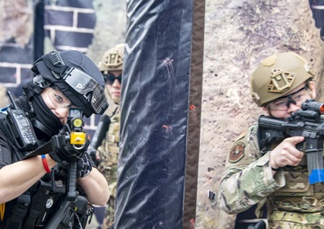 422d SFS, MPD NHPD integrate for tri-agency active shooter response exercise