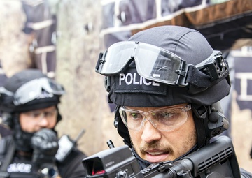 422d SFS, MPD NHPD integrate for tri-agency active shooter response exercise