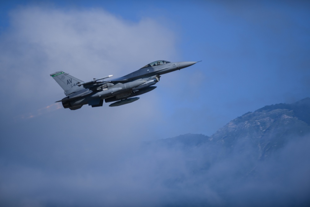 555th take off for Thracian Star 21