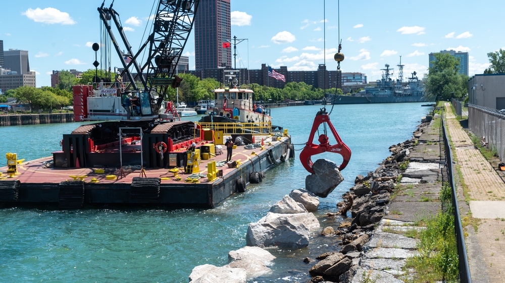 Buffalo Harbor south pier repair project