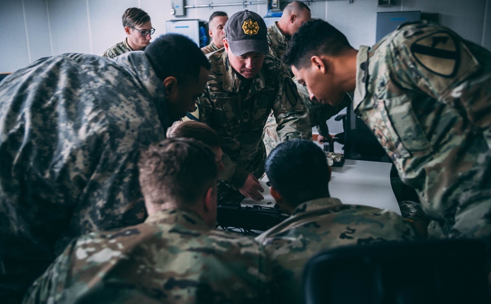 1st Cavalry Division master gunners identify potential subject matter experts on deployment